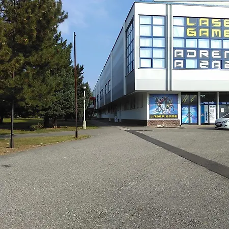 Zimni Stadion Vendégház