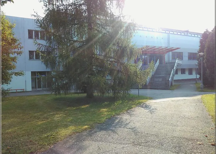 Gasthuis Zimni Stadion *